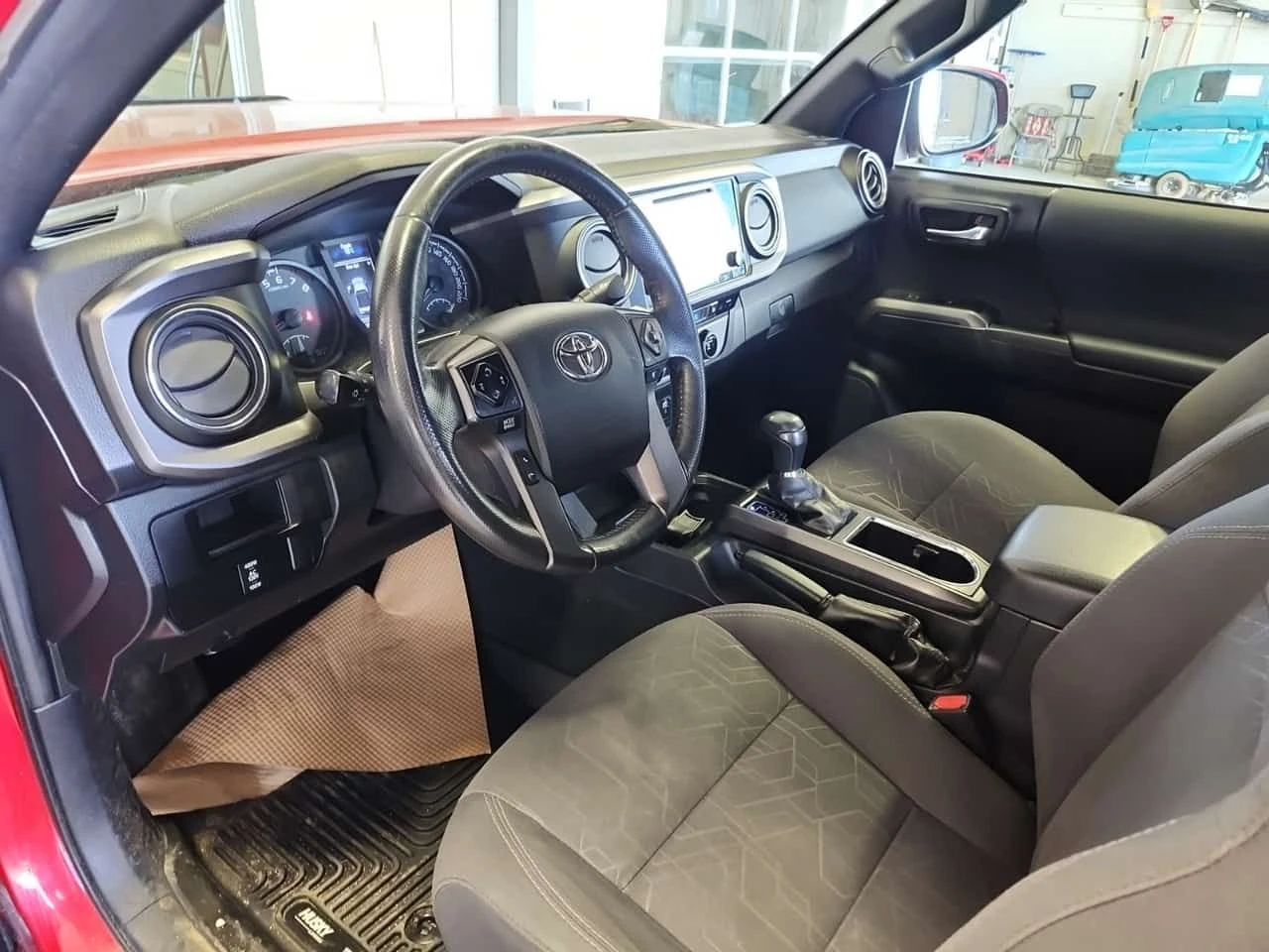 Toyota Tacoma * SR5 * ГЛАВНО ПРЕДСТАВИТЕЛСТВО* , снимка 10 - Автомобили и джипове - 54368861