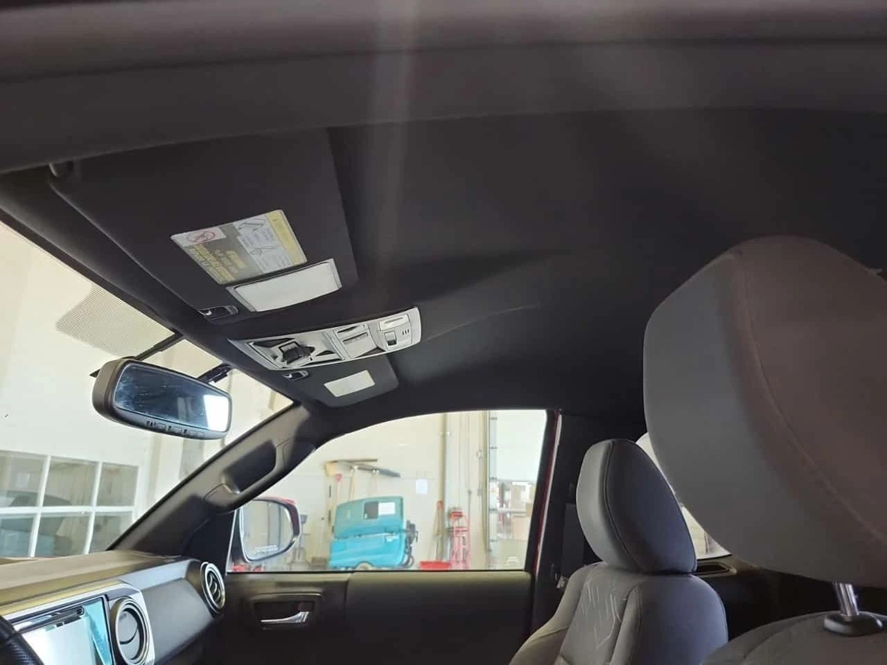 Toyota Tacoma * SR5 * ГЛАВНО ПРЕДСТАВИТЕЛСТВО* , снимка 12 - Автомобили и джипове - 54368861