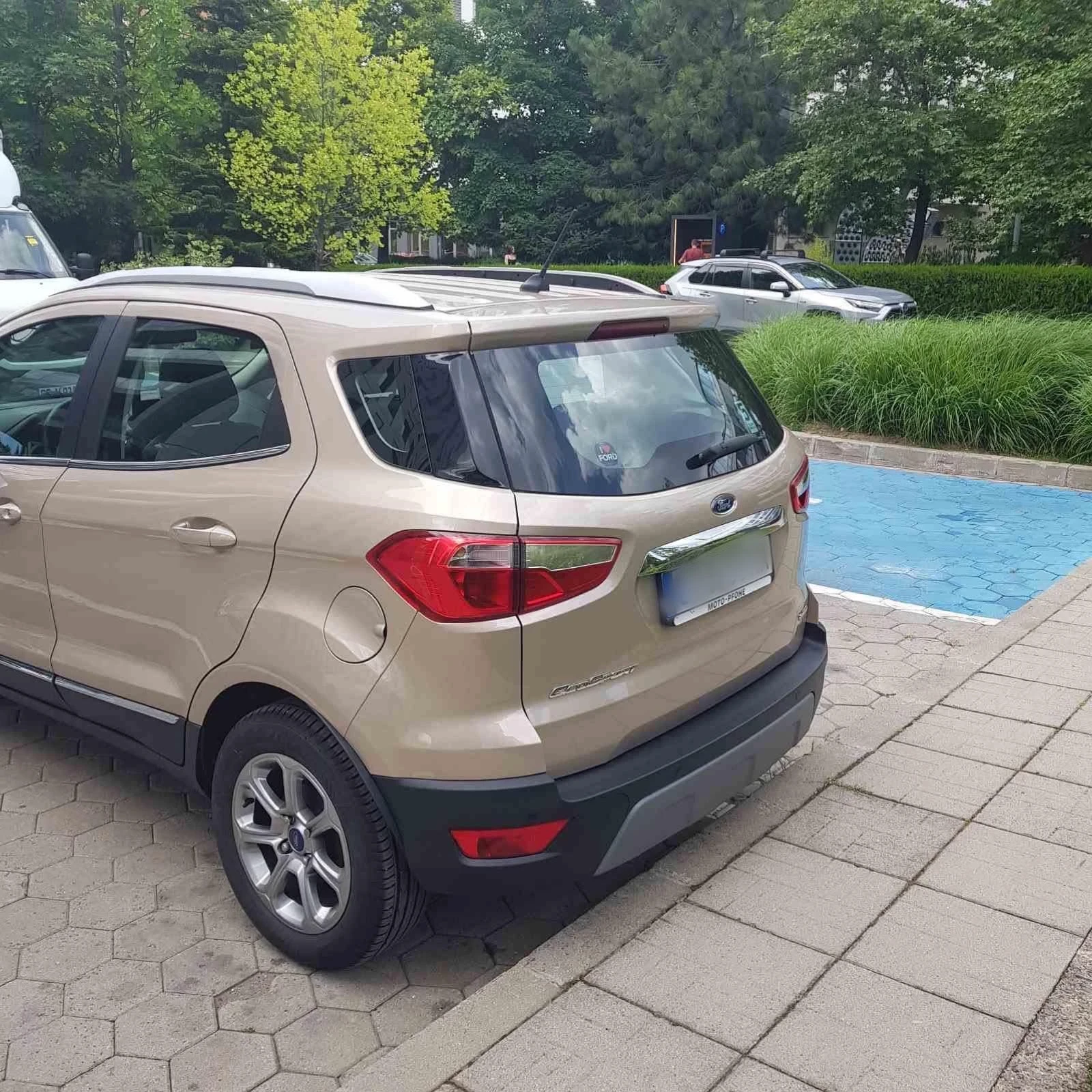 Ford EcoSport, снимка 4 - Автомобили и джипове - 55398978
