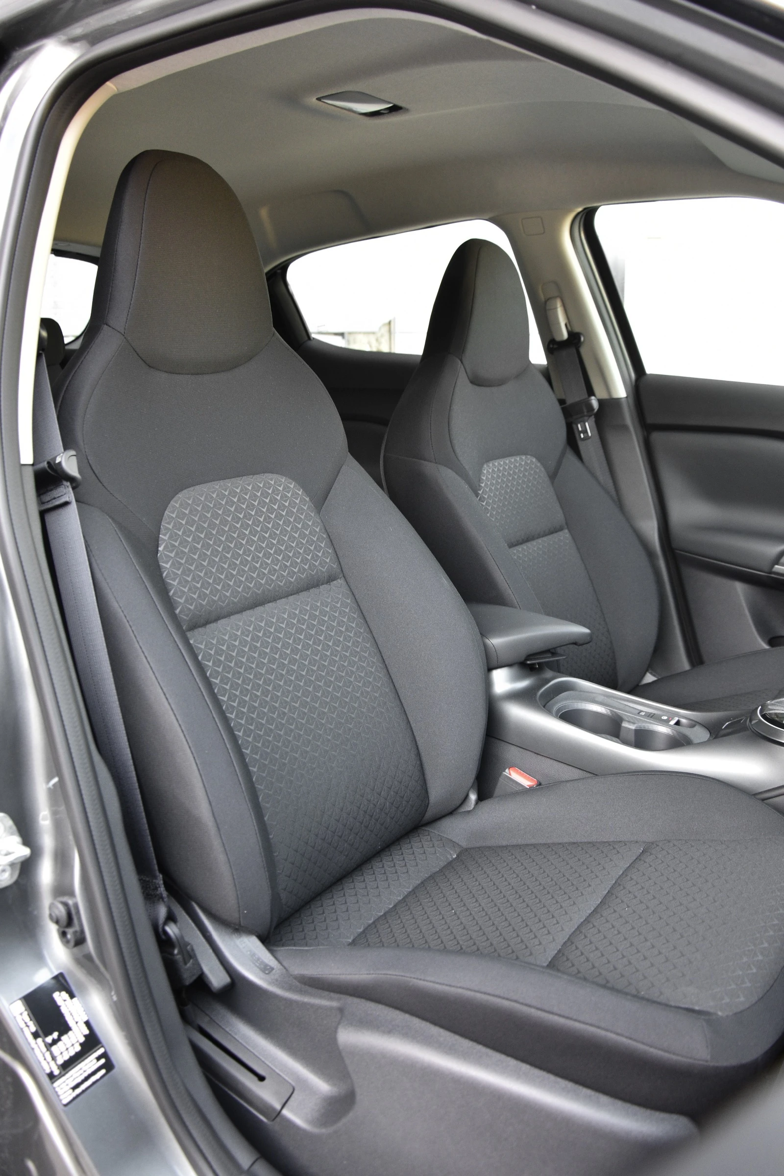 Nissan Juke Acenta DCT, снимка 13 - Автомобили и джипове - 55940233