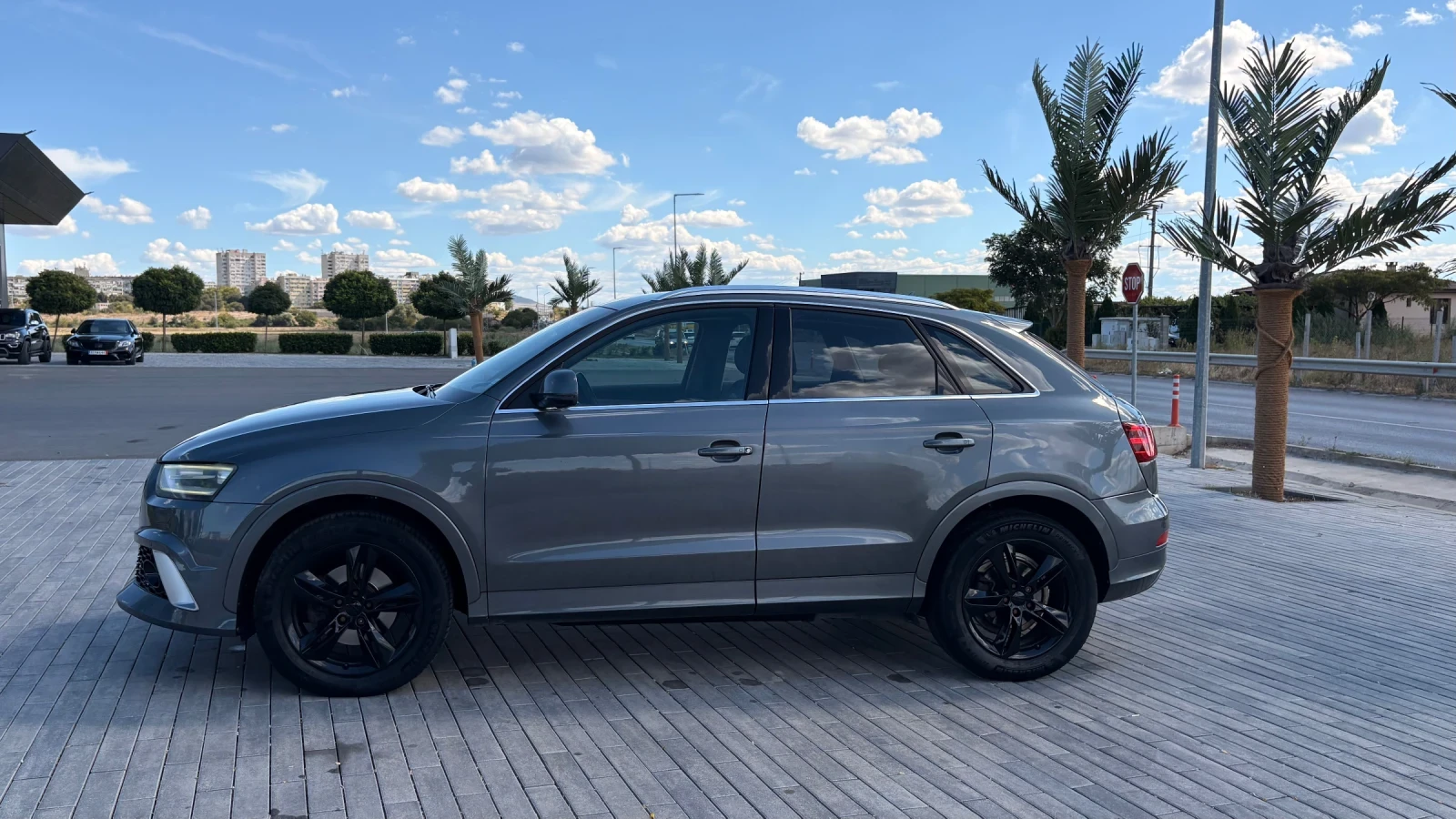 Audi Q3, снимка 5 - Автомобили и джипове - 56218557