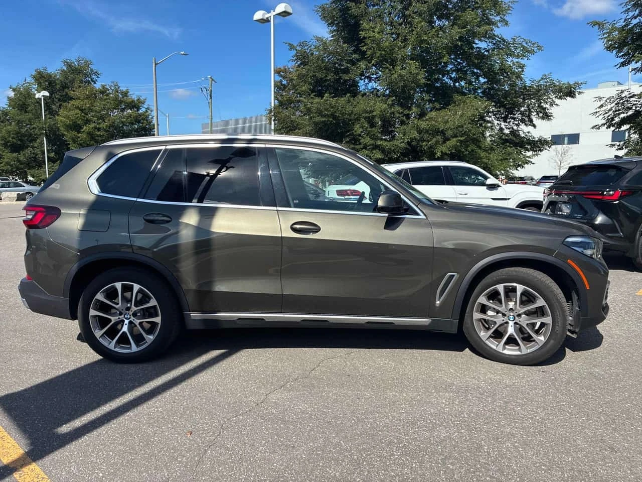 BMW X5 * xDrive40i * CARFAX * ОТ ПРЕДСТАВИТЕЛСТВО* , снимка 3 - Автомобили и джипове - 56279159