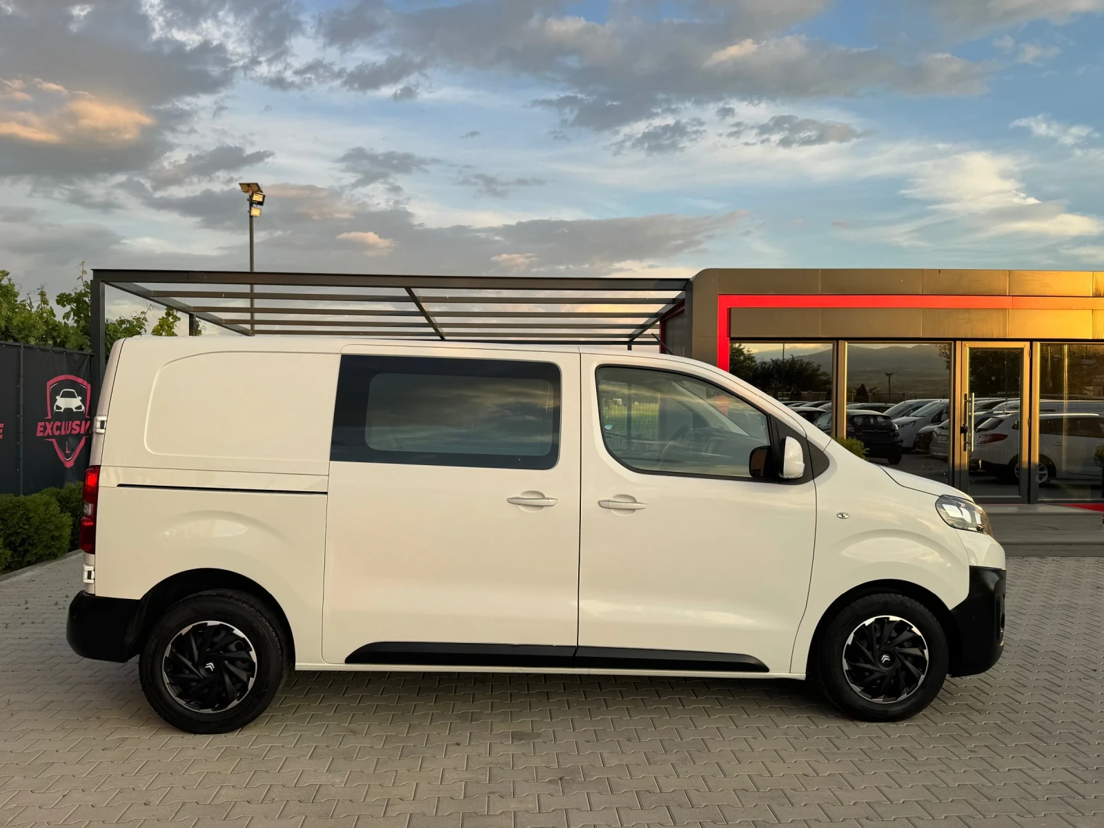 Citroen Jumpy 2.0HDI AVTOMAT CAMERA FULL, снимка 5 - Бусове и автобуси - 53637520