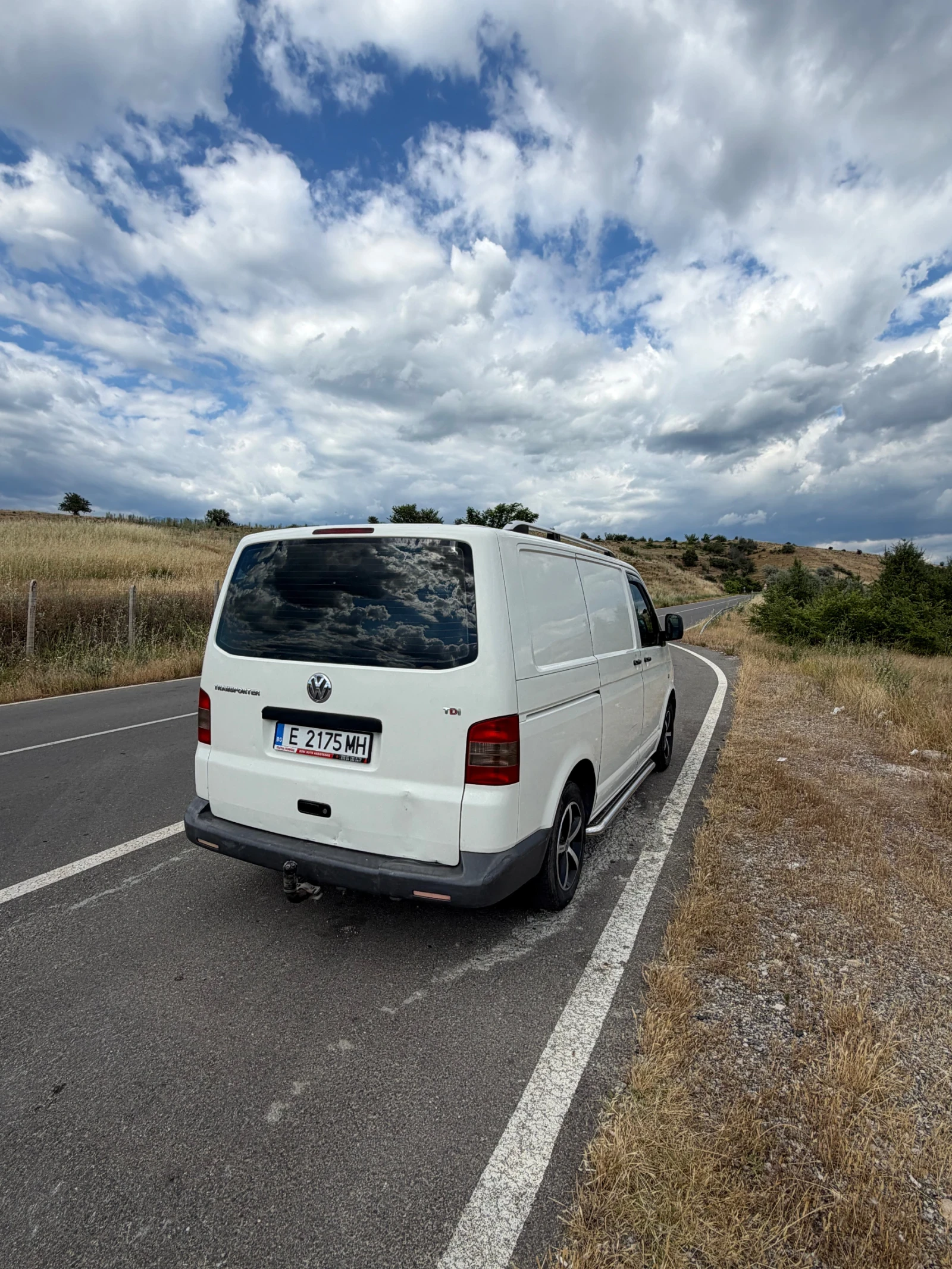 VW Transporter 1.9 TDI 105 кс., снимка 4 - Бусове и автобуси - 54948082