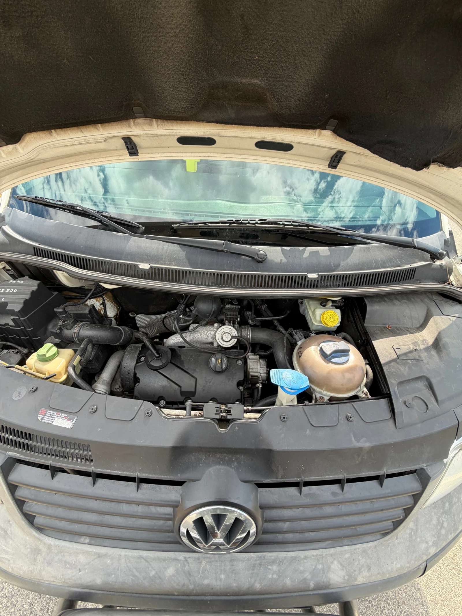 VW Transporter 1.9 TDI 105 кс., снимка 9 - Бусове и автобуси - 54948082