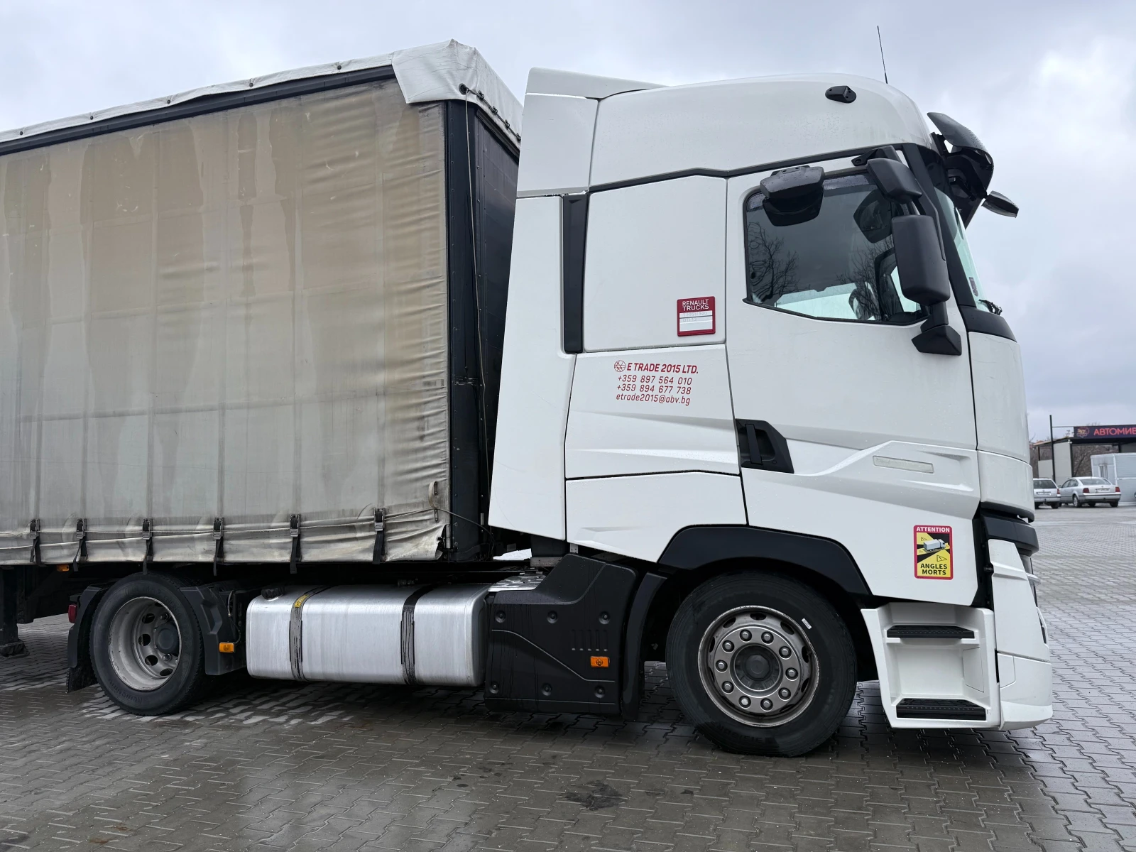 Renault T  - изображение 3