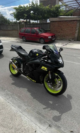 ����� �� �������� �� Suzuki Gsxr K7 600