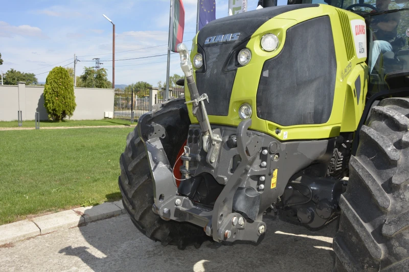 Трактор Claas AXION 850, снимка 15 - Селскостопанска техника - 51971227