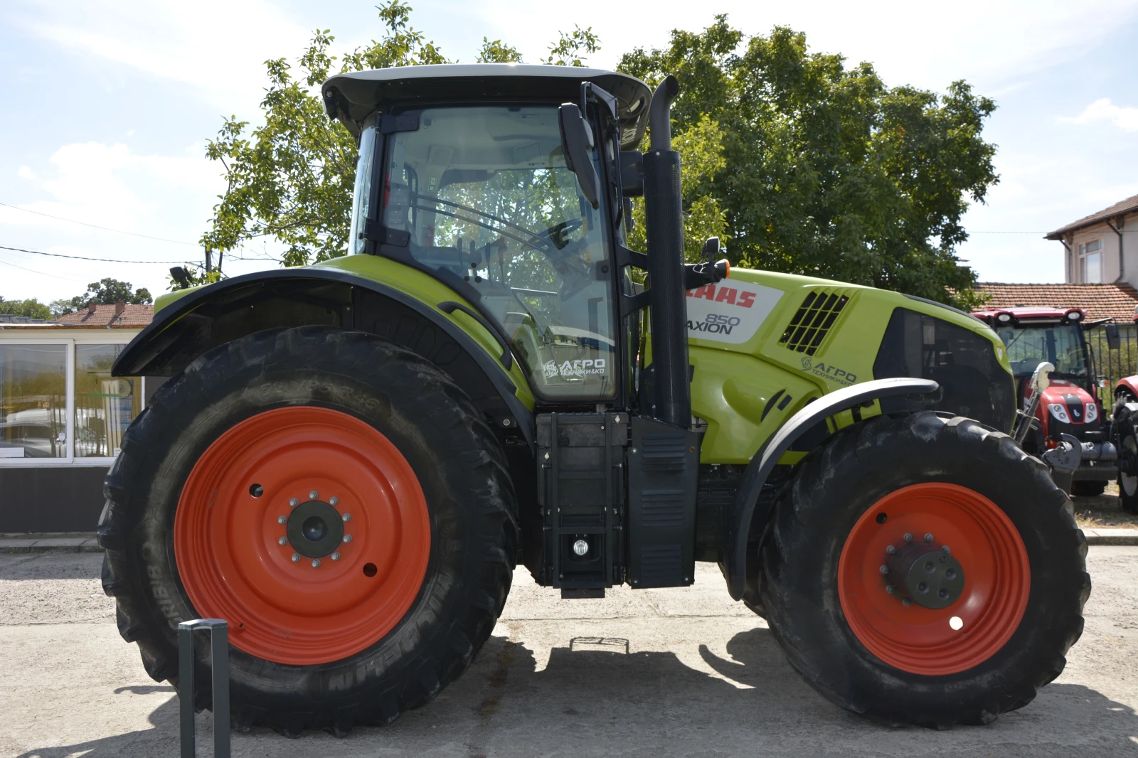 Трактор Claas AXION 850 - изображение 7