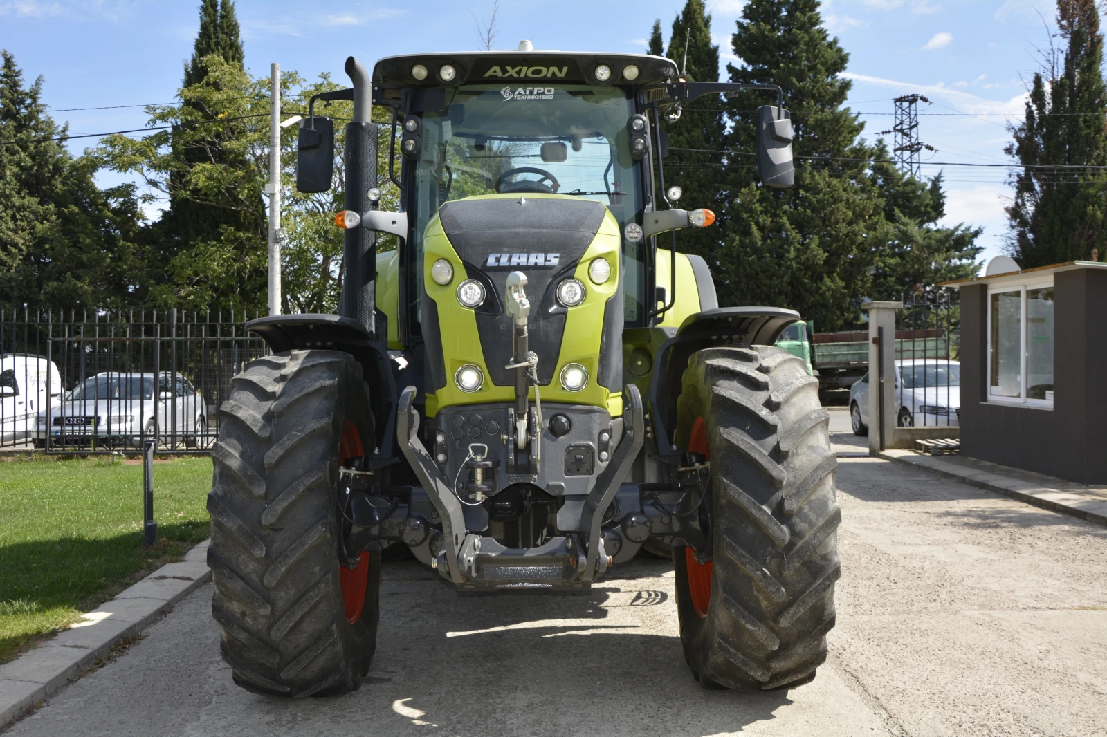 Трактор Claas AXION 850 - изображение 2