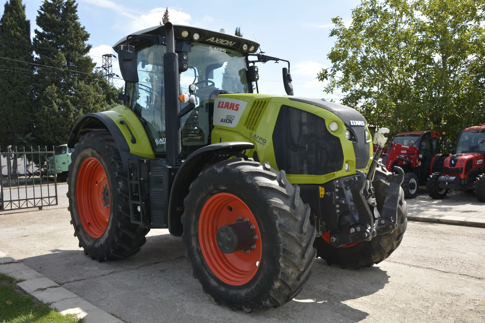 Трактор Claas AXION 850 - изображение 8