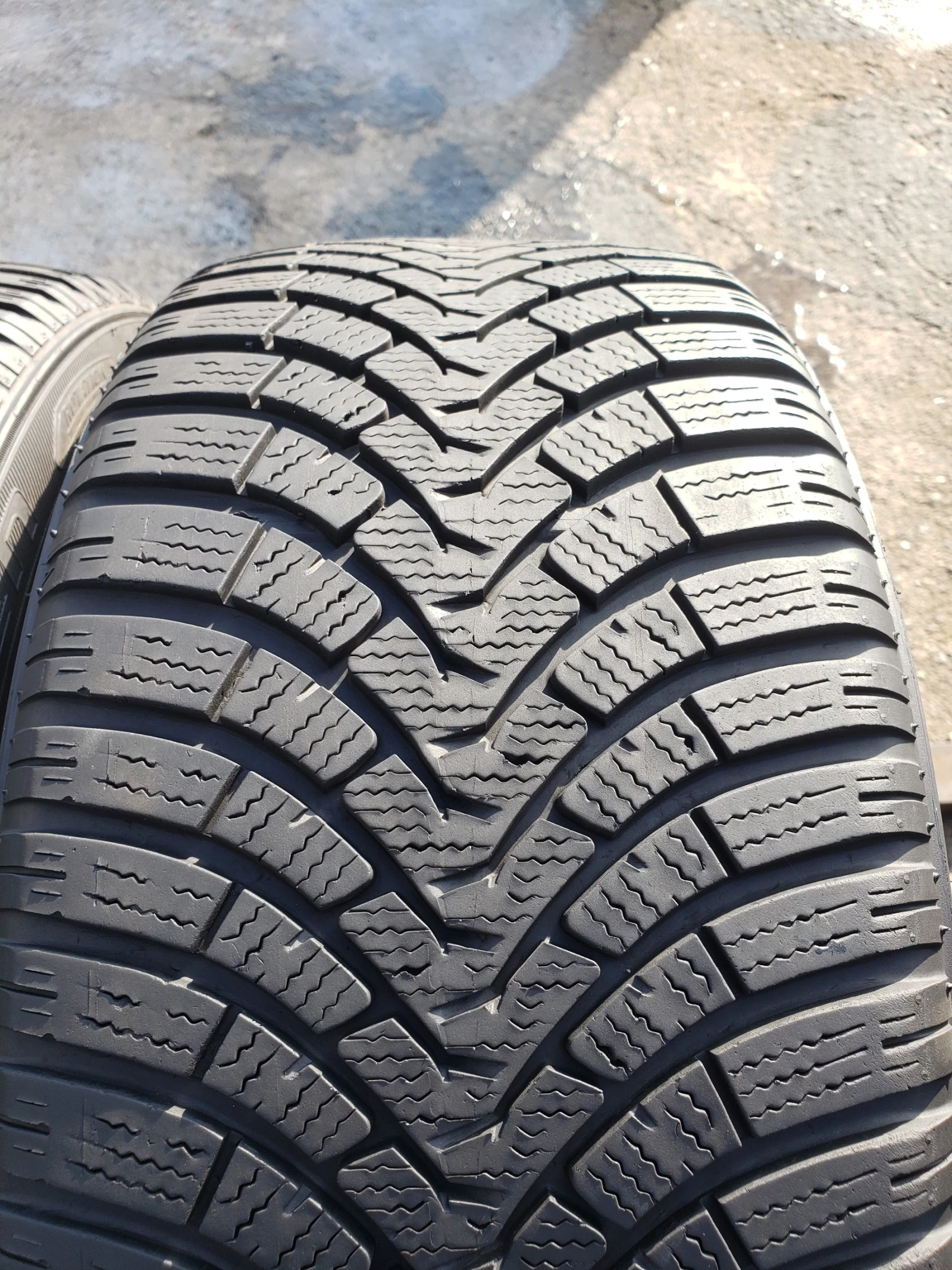  215/45R16 | Mobile.bg   1