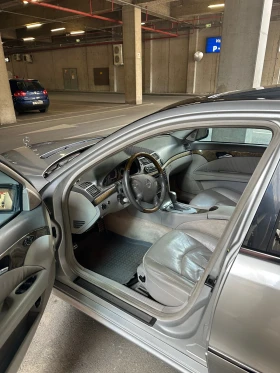 Mercedes-Benz E 320, снимка 15