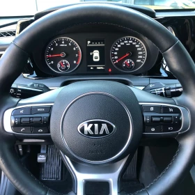 Kia K5 2.0 cm3 LPG - 40000 лв. - 21189453 | Car24.bg