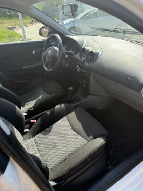 Seat Ibiza 1.4 i | Mobile.bg    8