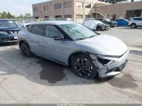 ������ Kia EV6