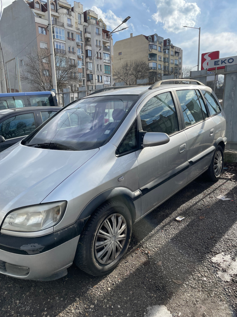 Opel Zafira, снимка 2 - Автомобили и джипове - 46082370