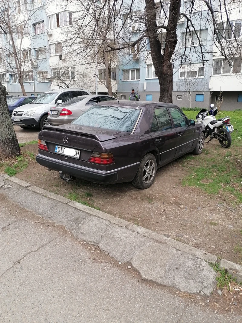 Mercedes-Benz 124  E250D, снимка 3 - Автомобили и джипове - 47227856