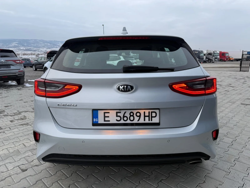 Kia Ceed 1.6crdi, снимка 6 - Автомобили и джипове - 48696140