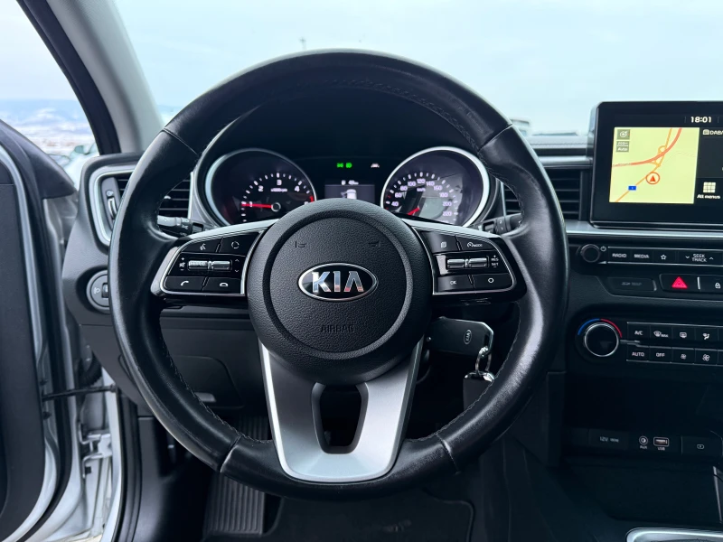 Kia Ceed 1.6crdi, снимка 14 - Автомобили и джипове - 48696140