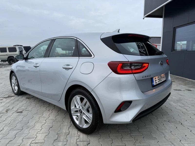 Kia Ceed 1.6crdi, снимка 7 - Автомобили и джипове - 48696140