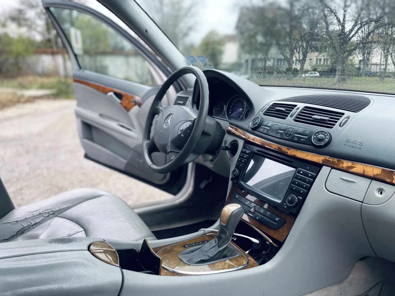 Mercedes-Benz E 270 Cdi, снимка 5 - Автомобили и джипове - 49399529