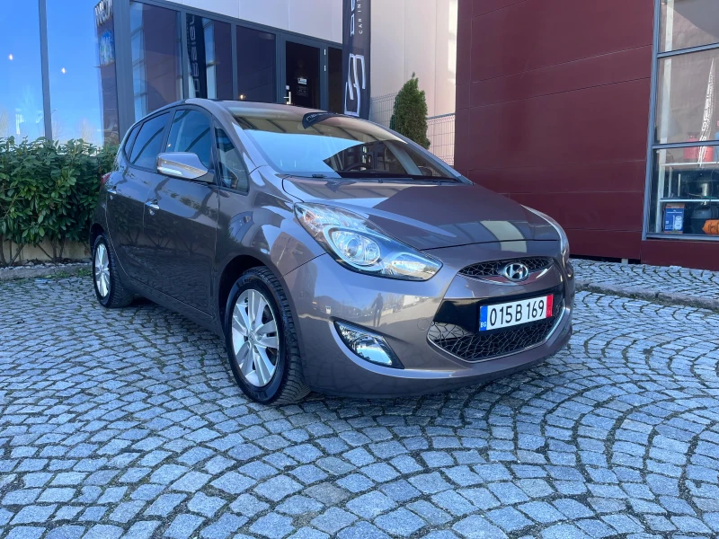 Hyundai Ix20 1.6 дизел Нави* * Панорама* * , снимка 2 - Автомобили и джипове - 49578530