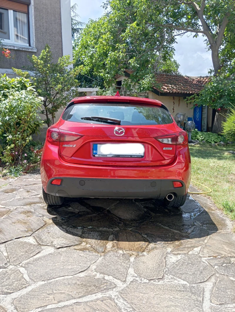 Mazda 3 1.5 SKYACTIV-G, снимка 2 - Автомобили и джипове - 52838357