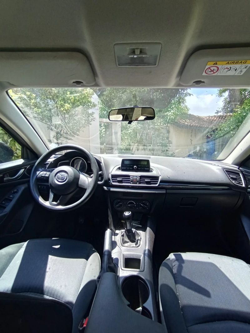 Mazda 3 1.5 SKYACTIV-G, снимка 4 - Автомобили и джипове - 52838357