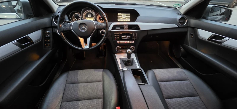 Mercedes-Benz C 200 Avantgarde , снимка 12 - Автомобили и джипове - 52588837