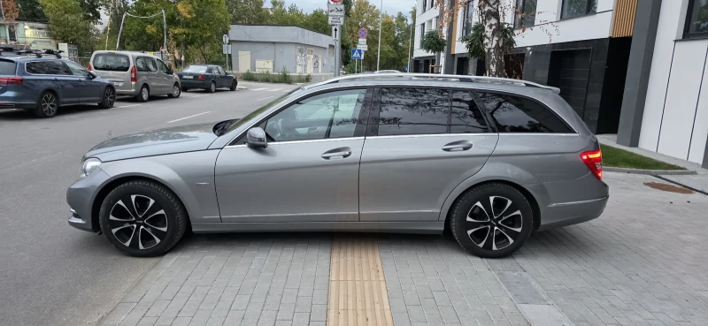 Mercedes-Benz C 200 Avantgarde , снимка 3 - Автомобили и джипове - 52588837