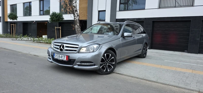 Mercedes-Benz C 200 Avantgarde , снимка 2 - Автомобили и джипове - 52588837