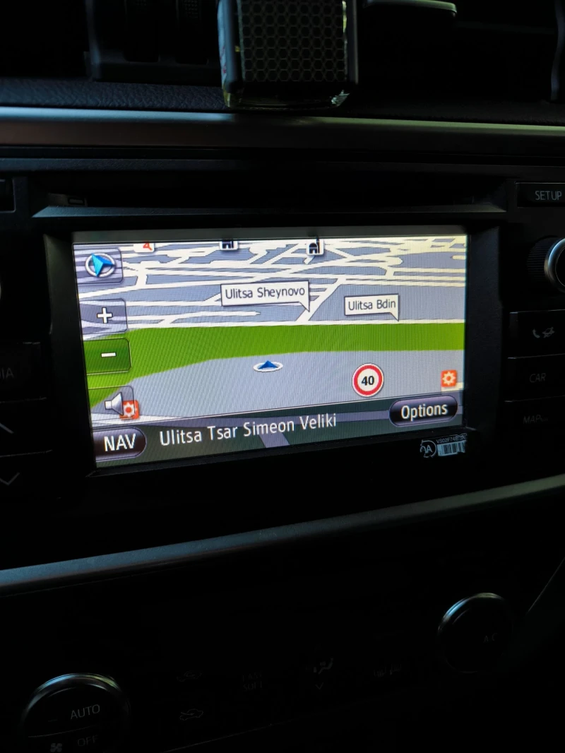 Toyota Auris 2.0. D4D, снимка 16 - Автомобили и джипове - 52025770