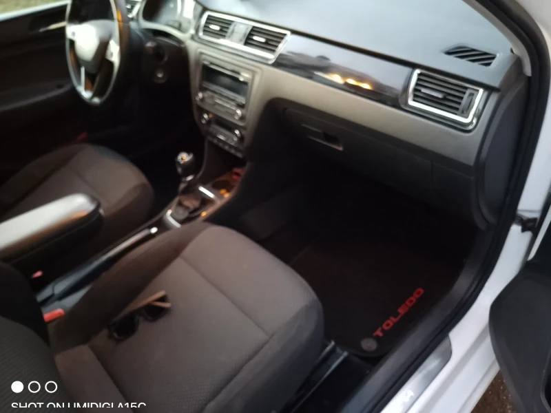 Seat Toledo 1.6TDI 105k.c, снимка 10 - Автомобили и джипове - 52871419