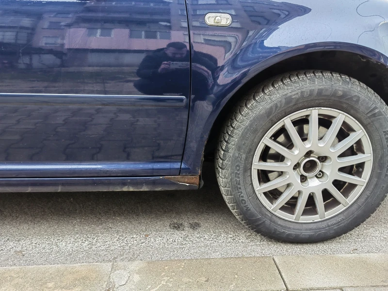 VW Bora 1.9 TDI 6ск, снимка 13 - Автомобили и джипове - 52878191