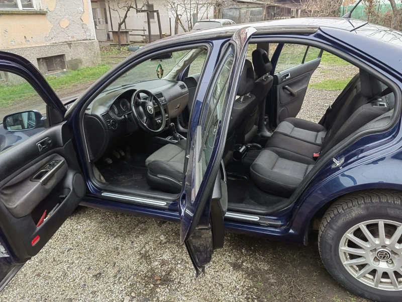 VW Bora 1.9 TDI 6ск, снимка 10 - Автомобили и джипове - 52878191