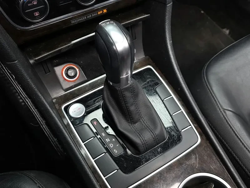 VW Passat 2.0 Tdi B7 - изображение 9