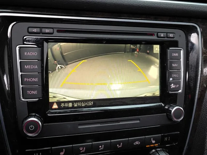 VW Passat 2.0 Tdi B7, снимка 15 - Автомобили и джипове - 53414620