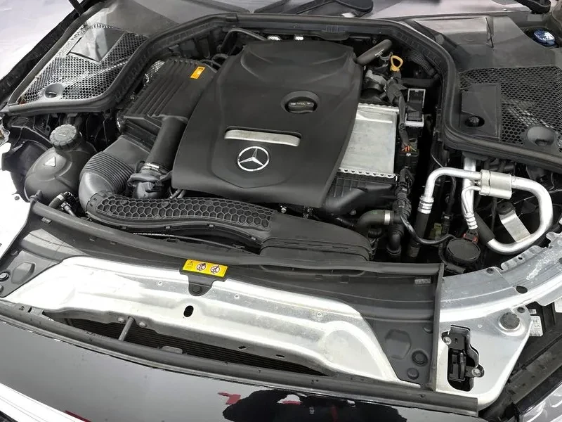 Mercedes-Benz C 200 Avantgarde, снимка 6 - Автомобили и джипове - 55952077