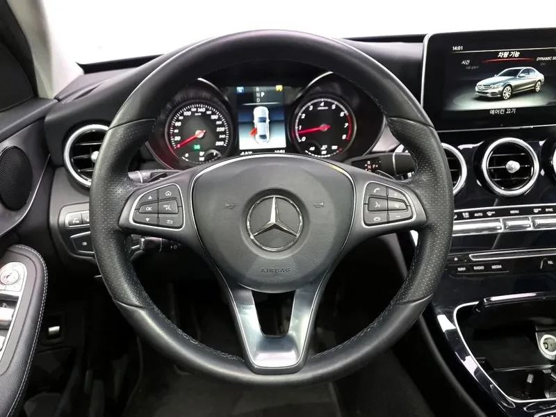 Mercedes-Benz C 200 Avantgarde, снимка 13 - Автомобили и джипове - 55952077
