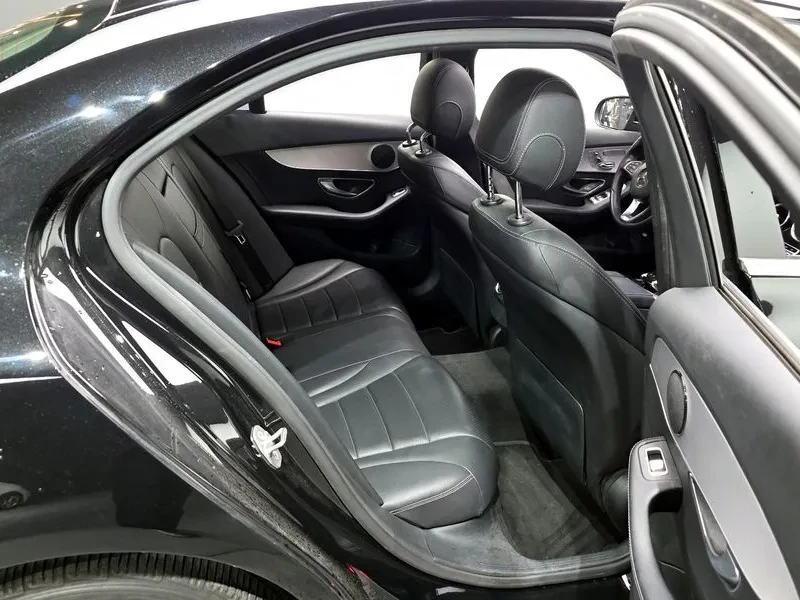 Mercedes-Benz C 200 Avantgarde, снимка 12 - Автомобили и джипове - 55952077