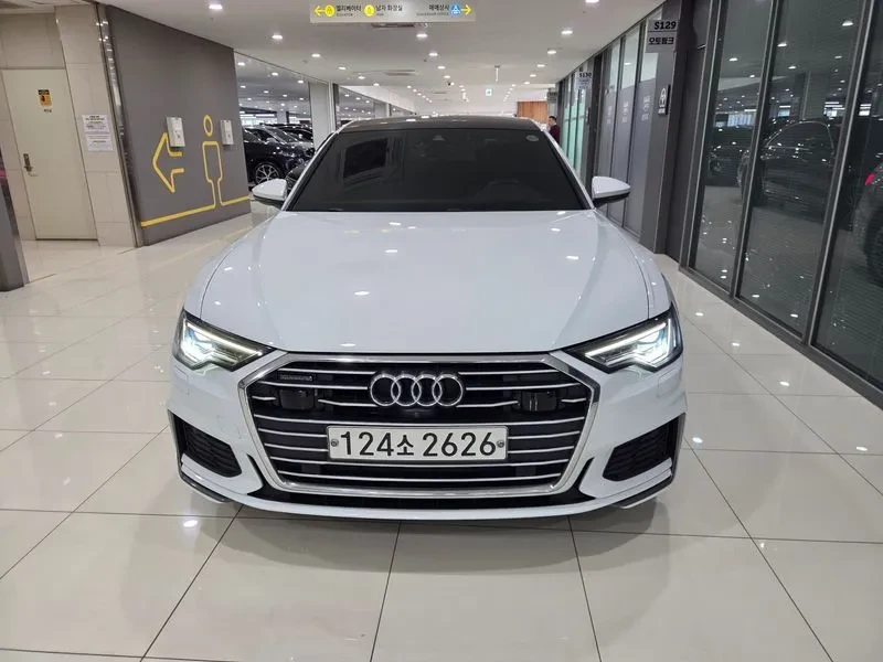 Audi A6, снимка 3 - Автомобили и джипове - 56293772