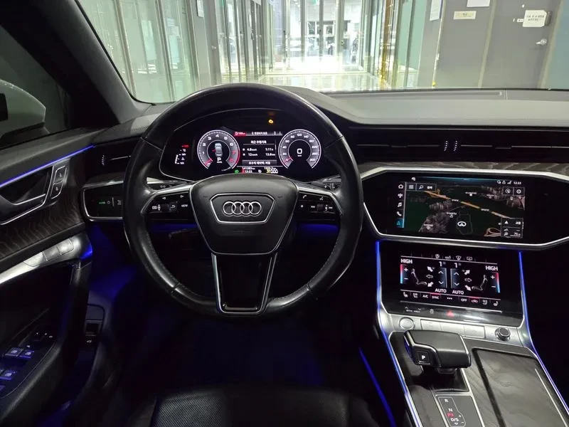 Audi A6, снимка 11 - Автомобили и джипове - 56293772
