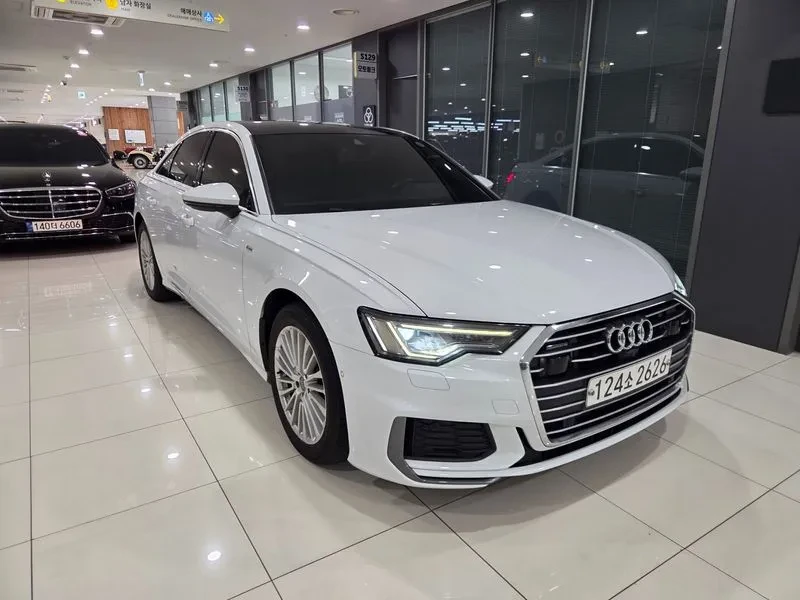 Audi A6, снимка 5 - Автомобили и джипове - 56293772