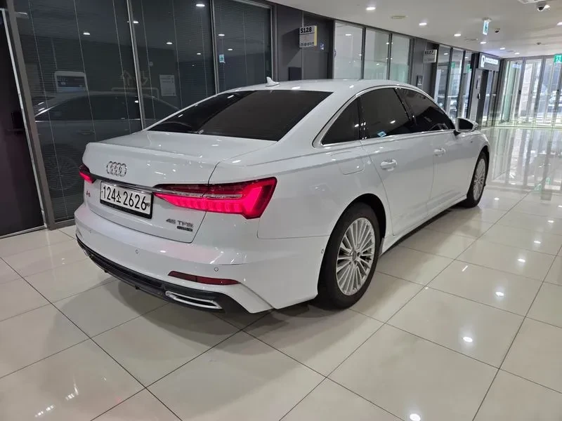 Audi A6, снимка 6 - Автомобили и джипове - 56293772