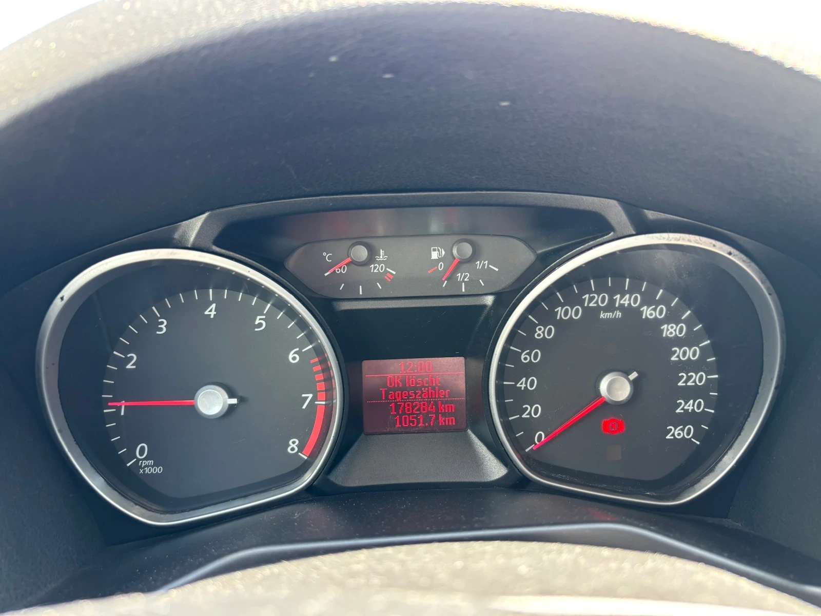 Ford Mondeo 1.6-125кс, снимка 14 - Автомобили и джипове - 48566475