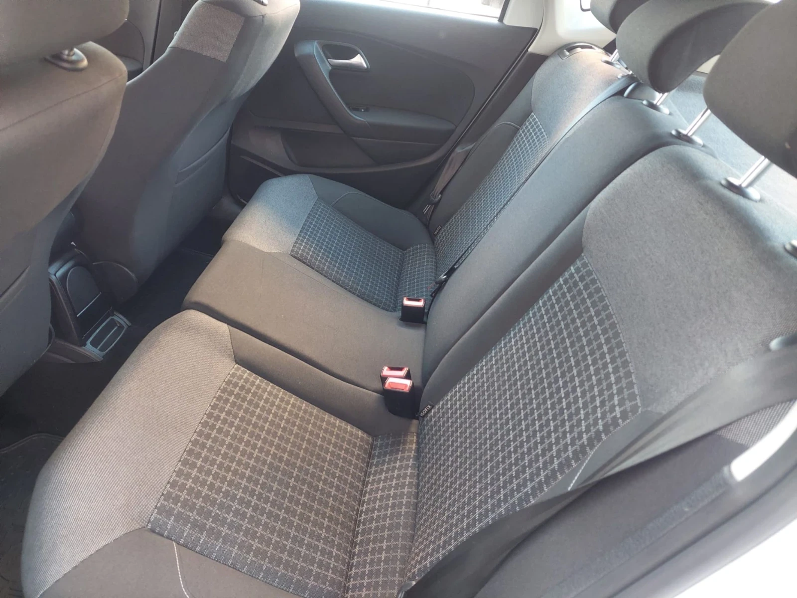 VW Polo 1.0 MPI 132000км | Mobile.bg — изображение 13