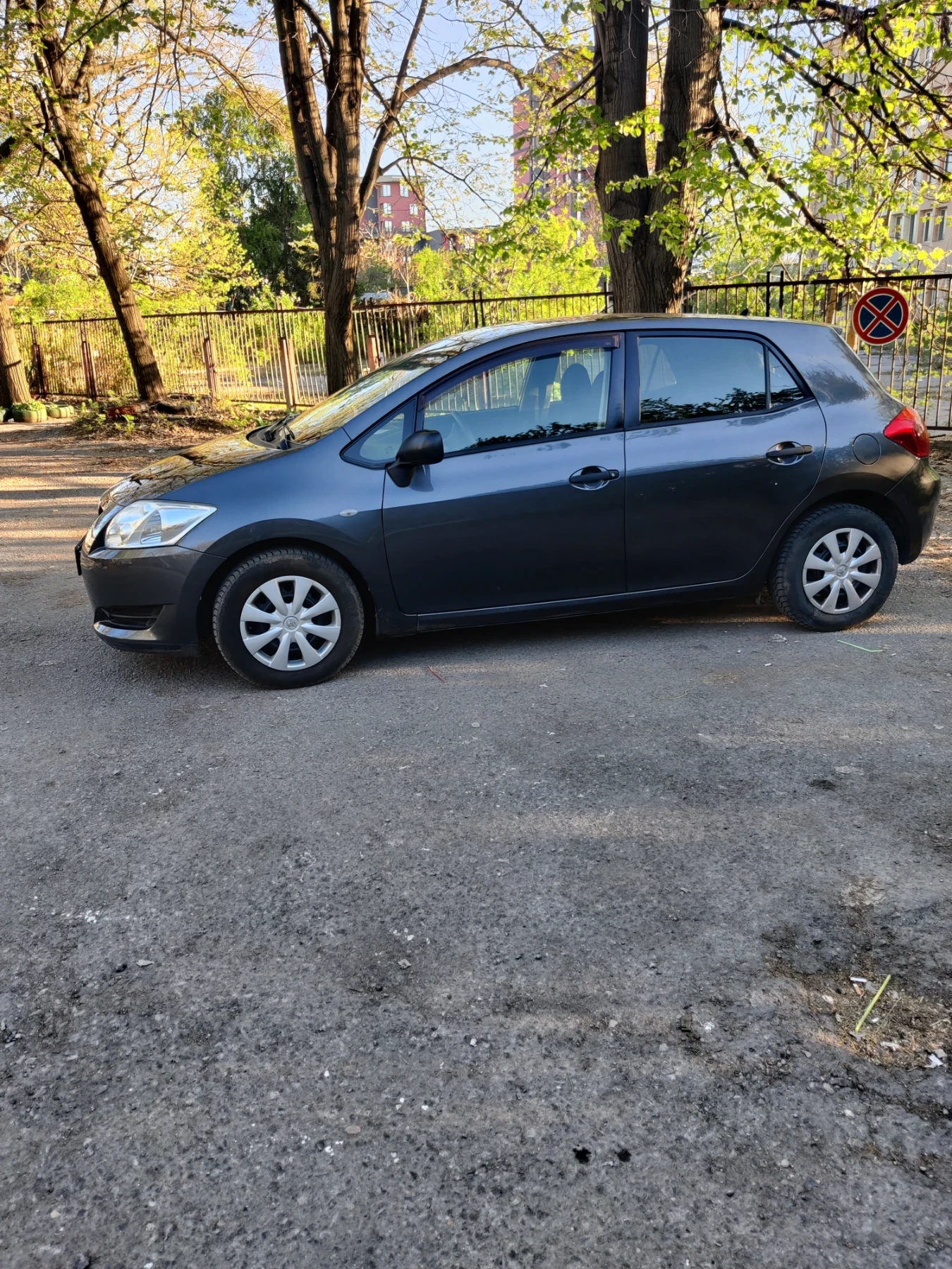 Toyota Auris 1.4 - изображение 9