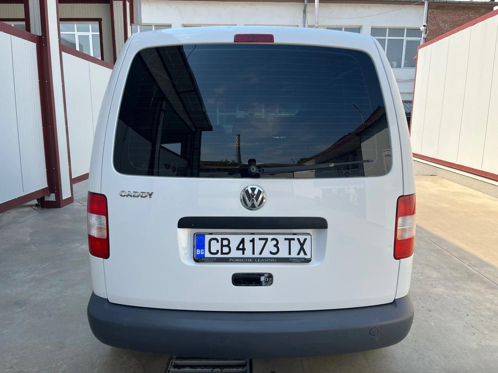 VW Caddy 1.9 TD / 75к.с./ КЛИМАТИК / 6 + 1 / - изображение 5