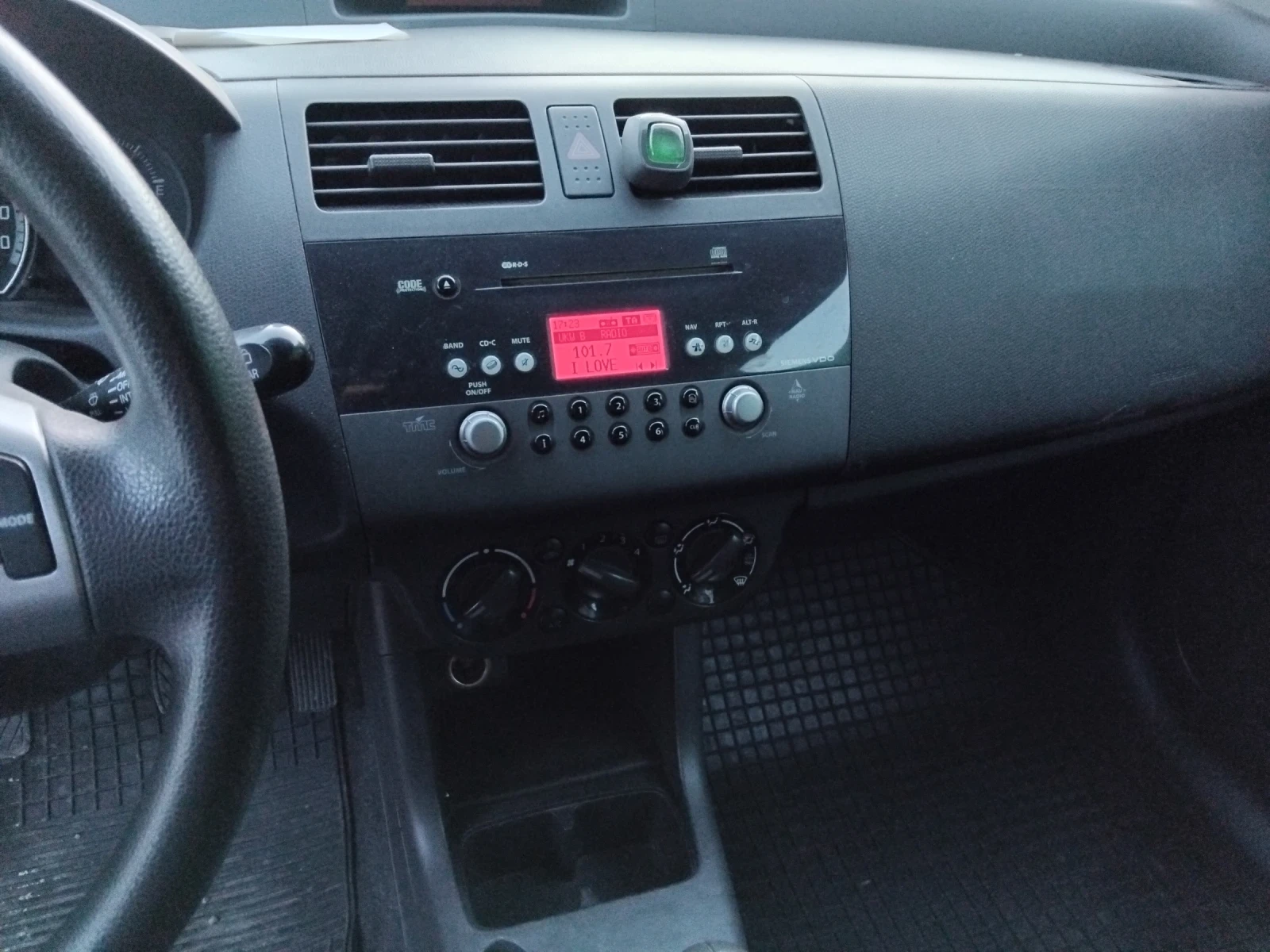 Suzuki Swift  - изображение 6